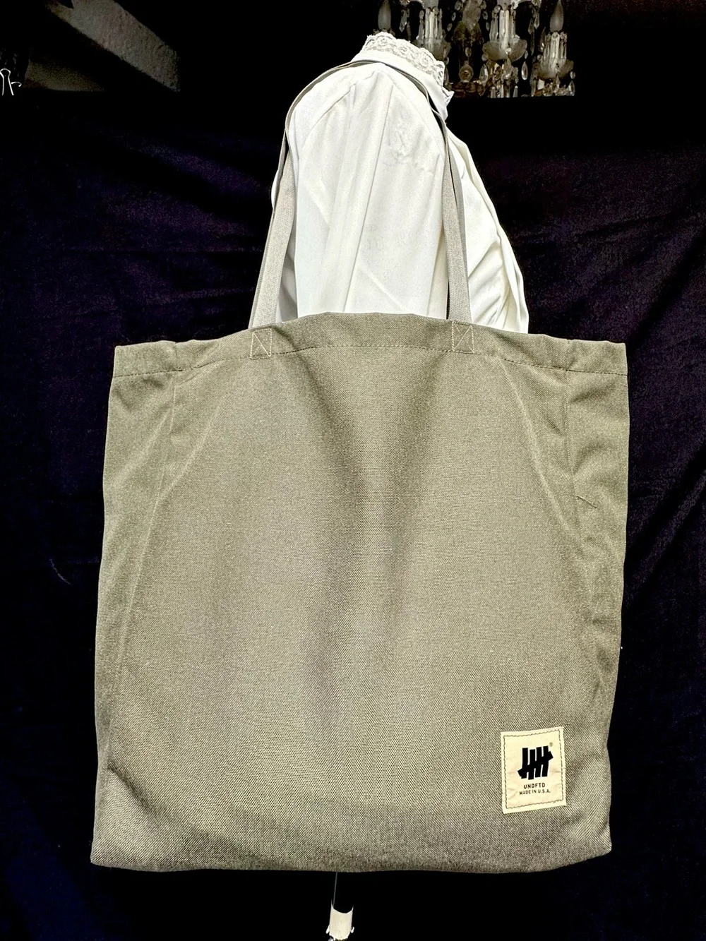 NEW UNDEFEATED BAG TOTE SHOULDER MESSENGER CANVAS NYLON OLIVE LIMITED EDITION